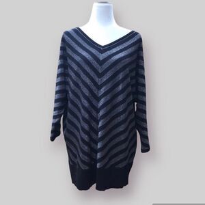 Carmen Marc Valvo Women's Black & Silver Metallic Chevron Long Sleeve Sweater 1X